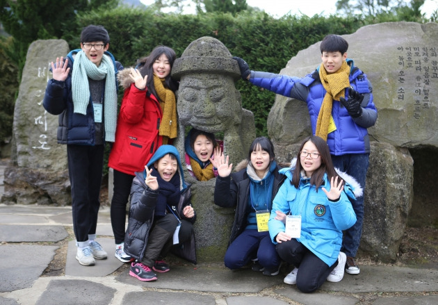 장애·비장애인 학생들이 제주도에서 함께 즐거운 시간을 보내고 있다. (사진=현대제철 제공)