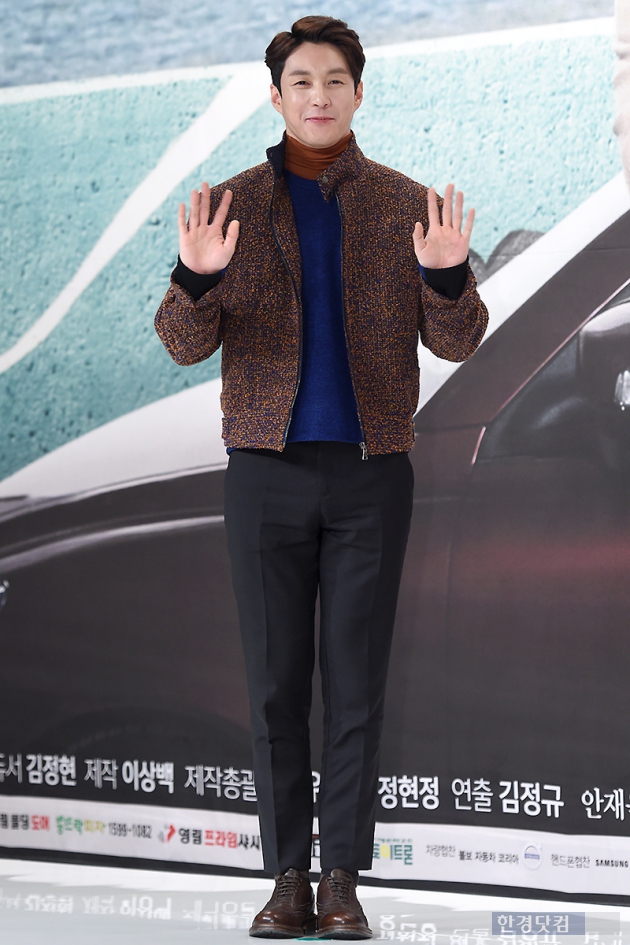 [HEI포토] 심형탁, '두 손 들고 수줍은 인사~'