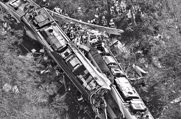 독일 남부서 통근열차 충돌…160여명 사상 
