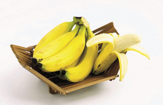 혈압을 낮추는 데 도움 되는 식품 7가지, 감자-바나나-우유 등 효능은?