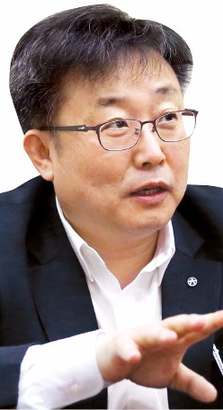 "인공지능 HTS, 애널리스트 수백명 역할 한다"