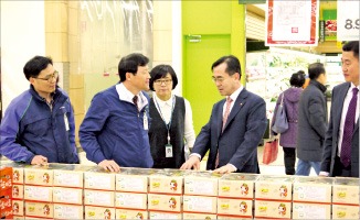 농협하나로유통, 저렴한 농축산물…농가소득 향상에도 기여