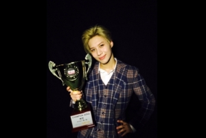 태민, 컴백과 동시에 &#39;쇼챔피언&#39; 1위 등극 &#39;훈훈한 인증샷&#39;