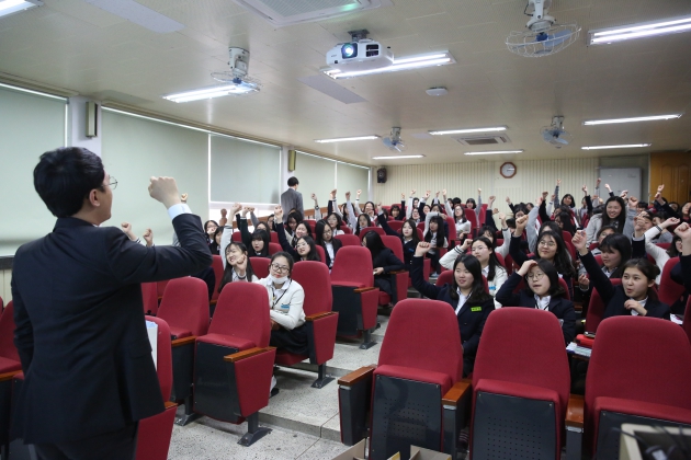 '1사1교' 올해 360곳…금융교육 앞장서는 미래에셋대우