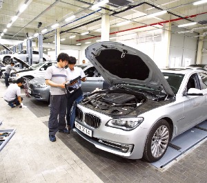 [Car of the month] 소비자 눈높이 맞춘 BMW, 여행기간 중 차량 점검해주고…홈페이지에 부품값 공개