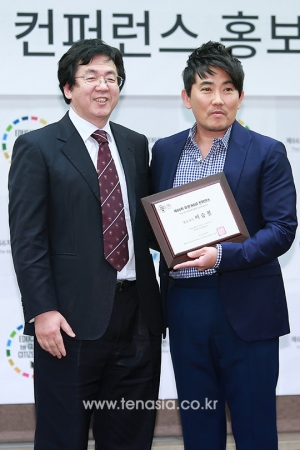 [TEN PHOTO] 이승철, 유엔 NGO 홍보대사 위촉