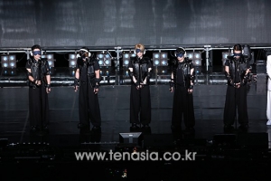 [TEN PHOTO] 16년 만에 다시 돌아온 원조 아이돌 젝스키스 (무한도전 게릴라 콘서트)
