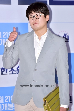 [TEN PHOTO] 김강현, '멋지게 차려입고 영화관 나들이'(위대한 소원)