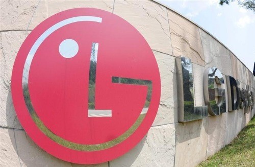 LG, 삼성 텃밭 중소형 OLED 시장 '정조준' 