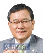 한국인 최초로 AUMS상을 수상한 신성철 DGIST 총장.