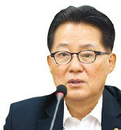 박지원 국민의당 원내대표 "국회의장 자리와 관계없이 야당이 법사위원장 맡아야"
