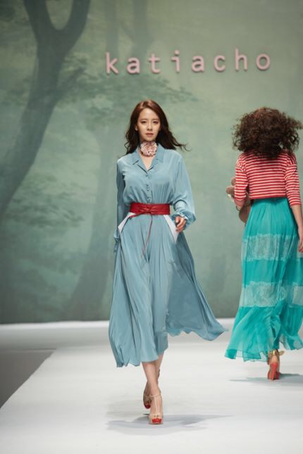 텐센트가 생중계한 한국 디자이너 패션쇼 