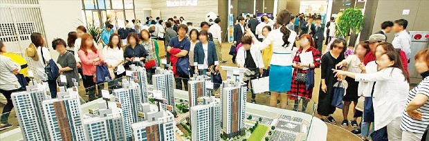 지난달 분양한 인천 영종하늘도시 ‘스카이시티자이’ 아파트가 1주일 만에 70% 이상의 계약률을 기록했다. GS건설 제공