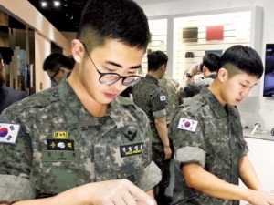  장병 초청 기업탐방·문화체험…"군 복지증진·안보의식 고취 1석2조"