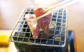 미야자키의 오비마을 향토음식인 가다랑어 구이정식 