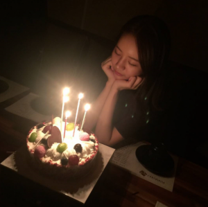 걸스데이 혜리, 생일 파티 인증샷 &#34;오늘은 혜리데이!&#34;