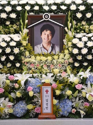 [TEN PHOTO] 故 김성민, 5명에게 새 생명 전해…영정사진 속 환한 미소