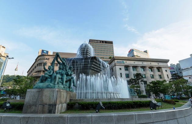 신세계, 한국은행 앞 분수 광장 리뉴얼 공모전 