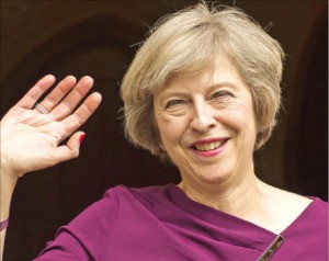26년 만에 여성 총리 맞는 영국…'제2 대처' 메이 13일 취임