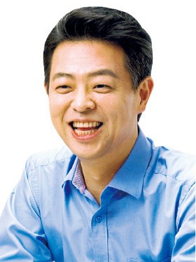 [정치人] 김영호 더민주 의원 "장·차관들 '눈도장 찍기' 의원실 순례 없어져야"