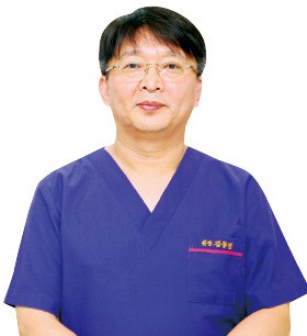 두 개 교합기로 치아 제대로 교정…롯데자이언츠 선수들 '치아 주치의'