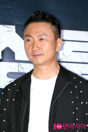 [TEN PHOTO] 주영훈, '머리에 잔뜩 힘주고 영화 보러 왔어요~'(인천상륙작전)