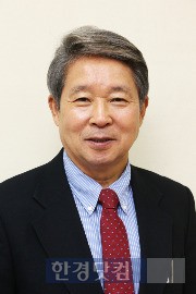 한국생명공학연합회 초대 회장으로 선출된 김정회 KAIST 교수.