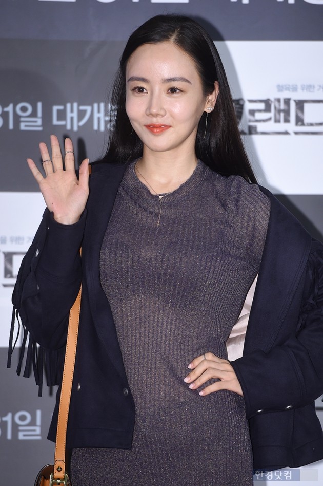 [HEI포토] 황우슬혜, '시스루 의상으로 과감하게'