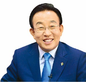 [경북 신도청 시대] 김관용 경북지사 "도청 이전은 숙명적 역사…경북의 새 시대 열 것"