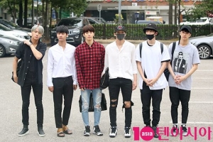 [TEN PHOTO] 빅스, '편안하면서도 개성 넘치는 출근길 패션'(뮤직뱅크 출근길)