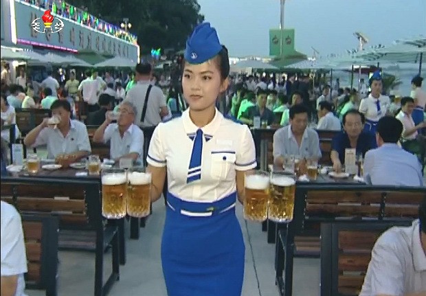 북한 '대동강맥주축전'