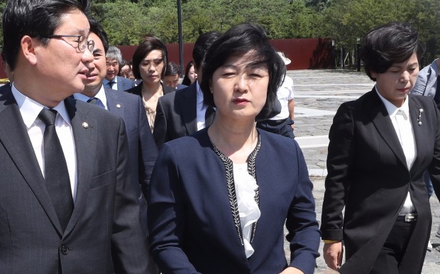 추미애 "국정기조 '민생'으로 대전환하면 초당적 협력"