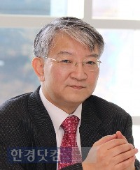 아시아인 최초로 '제임스 베일리상'을 수상한 이상엽 KAIST 교수.