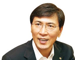 "동교동도 친노도 뛰어넘겠다"…'문재인 대세론' 견제 나선 안희정