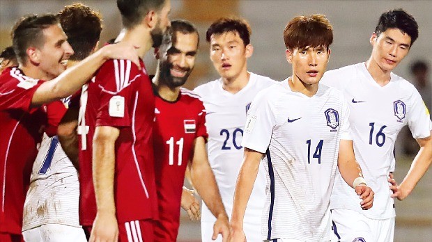 '헛심'만 쓴 90분…한국 축구, 시리아와 0-0 무승부