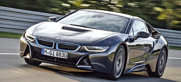   BMW i8 