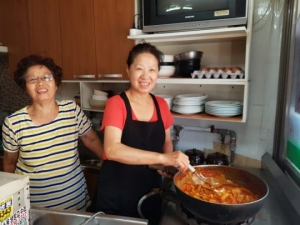 &#39;생활의 달인&#39;, 맛 하나로 손님 사로잡은 &#39;떡볶이 모녀&#39; 등장