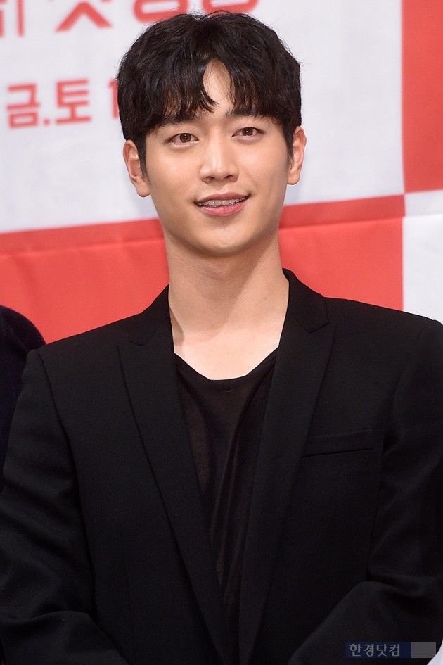 [HEI포토] 서강준, '참 잘생겼다'