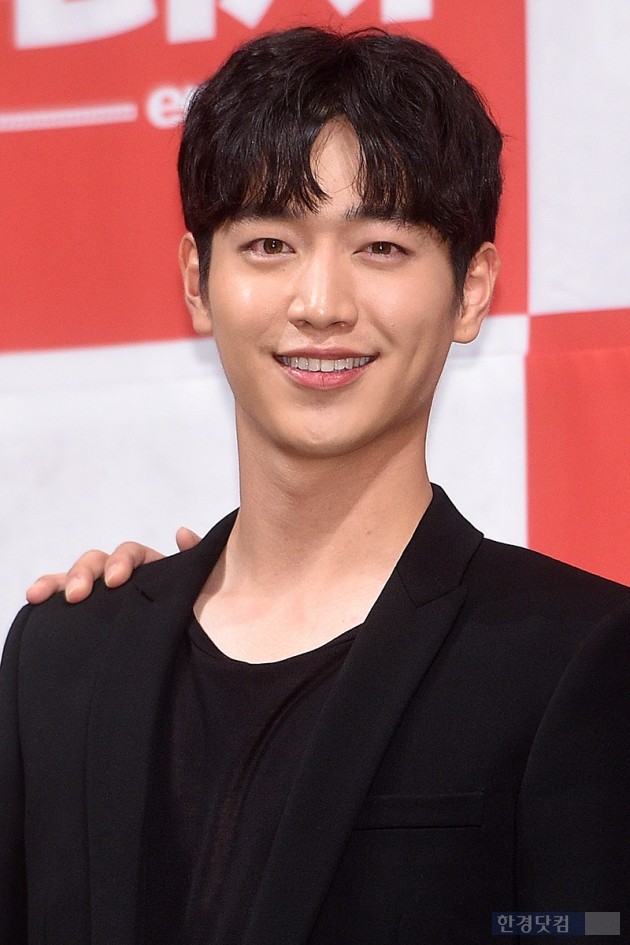 [HEI포토] 서강준, '클로즈업을 부르는 꽃미소'