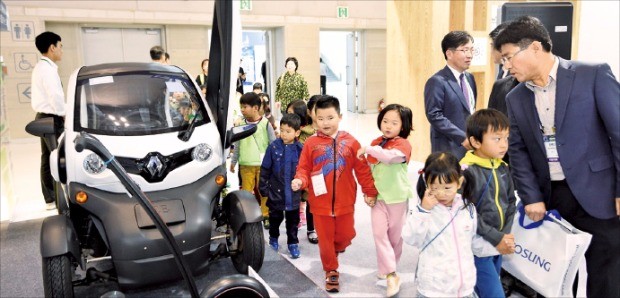 [혁신 공기업] 한국전력공사, '빛가람 전력 엑스포' 여는 한전…세계 35개국과 신기술 교류