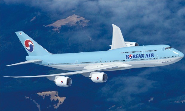 대한항공이 2018년까지 10대를 순차 도입할 차세대 항공기인 ‘B747-8i’. 기존 B747-400 대비 동체 길이가 5.6m 길어서 50여석을 추가할 수 있다.  