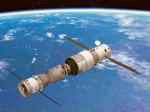 중국 유인 우주선, 우주정거장 도킹…세계에서 세 번째로 성공