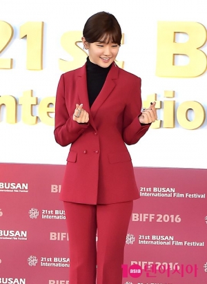 [TEN PHOTO]박소담 &#39;이보다 깜찍할수 없어&#39;(BIFF)