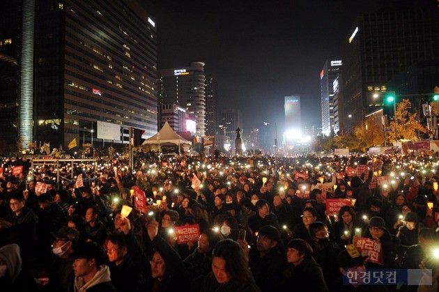 '대통령 퇴진' 촛불집회 계속한다…26일 서울서 대규모 집회