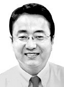 [분석과 시각] 대미 무역흑자 감축 딜레마 마주할 한국