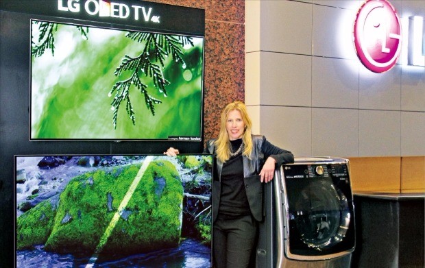 LG전자 OLED TV·트윈워시 '올해 최고 제품'