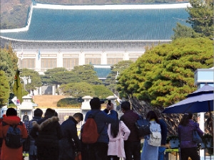 "박 대통령, 거국내각 구성…내년 4~5월 '질서있는 퇴진' 검토"