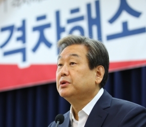 김무성 "한일 군사정보보호협정 반대해서 어쩌자는 거냐"