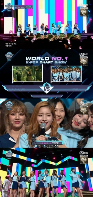 &#39;엠카운트다운&#39; 트와이스, 2주 연속 1위 &#34;과분한 사랑 감사합니다&#34; (종합)