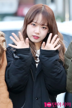 [TEN PHOTO] 아이오아이 최유정 &#39;오늘도 심쿵&#39;